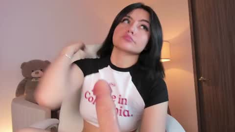 Snapshot of bellamia_ chatting on 06.29.26 Bella Mia online show from 06.29.26
