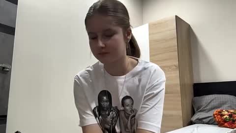 bellamore090 online show from 04.26.26