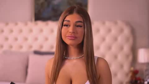 Bella online show from 04.11.26