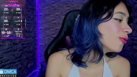 Snapshot of bellaodisea chatting on 09.26.25 online show from 09.26.25