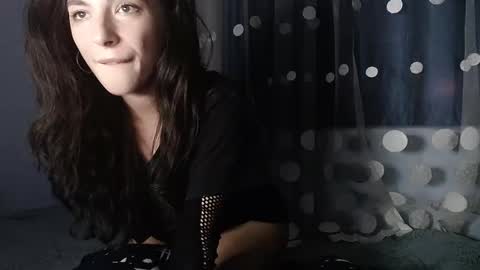 bellaqueen0701 online show from 02.04.25