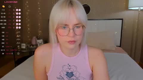 Bella online show from 11.08.25