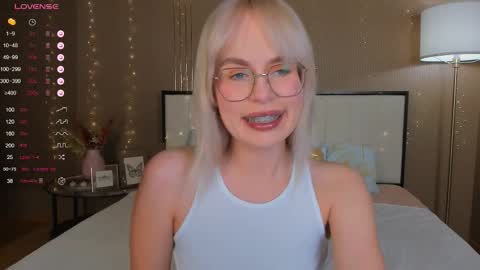 Bella online show from 02.12.26