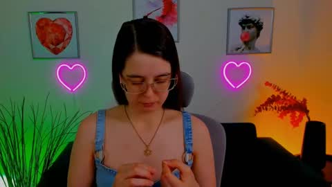 Bella. Ntmu online show from 02.28.25