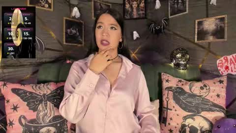  Isabella  Independent model online show from 10.16.25