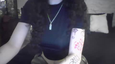 Snapshot of bellaxlauren chatting on 02.04.26 bellaxlauren online show from 02.04.26