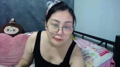 Bella online show from 10.15.25