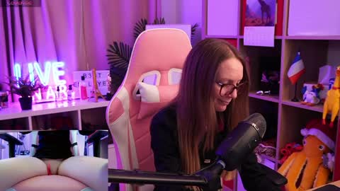 Alice online show from 04.21.26