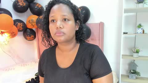 Snapshot of belle_brunette chatting on 11.01.25 belle online show from 11.01.25