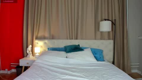 Snapshot of belle_wa1ker chatting on 10.10.25 Belle online show from 10.10.25