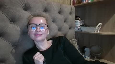 Amelia online show from 10.30.25