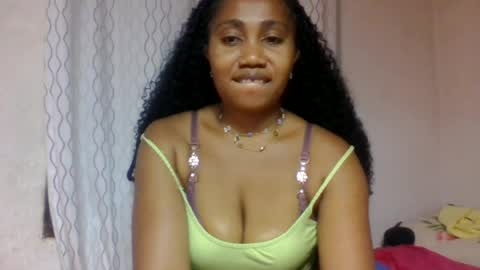 Snapshot of bellesur chatting on 06.28.26 bellesur online show from 06.28.26