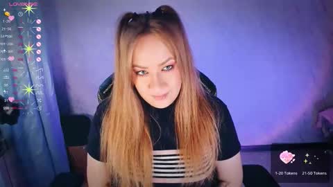 Snapshot of bellezza_ chatting on 09.28.25 Your Annabelle Wolf online show from 09.28.25