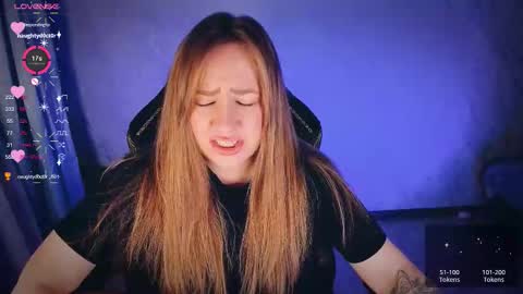 Snapshot of bellezza_ chatting on 10.04.25 Your Annabelle Wolf online show from 10.04.25