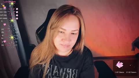 Snapshot of bellezza_ chatting on 10.15.25 Your Annabelle Wolf online show from 10.15.25