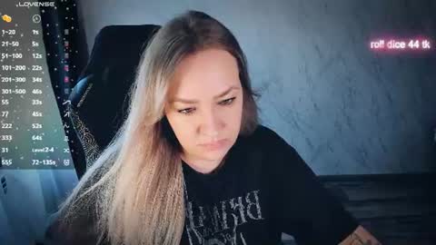Your Annabelle Wolf  online show from 07.12.26