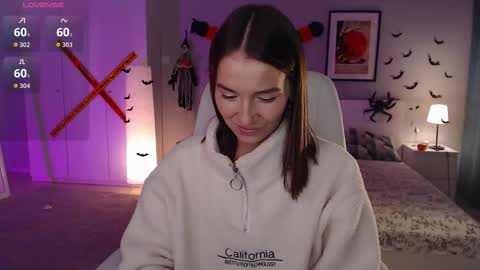 Bella online show from 10.24.25