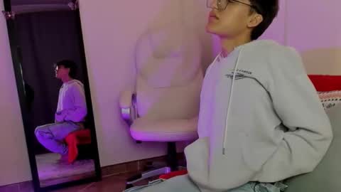 Snapshot of bellmontneon chatting on 09.24.25 Neon online show from 09.24.25