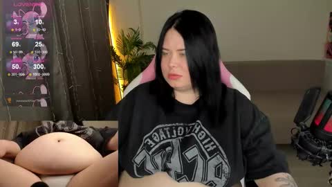 LinaBoo online show from 12.03.25