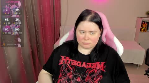 LinaBoo online show from 04.11.26