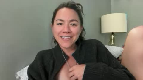 Snapshot of bendlikebecks chatting on 04.21.26 bendlikebecks online show from 04.21.26