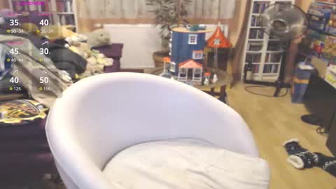 benijamin online show from 10.23.25