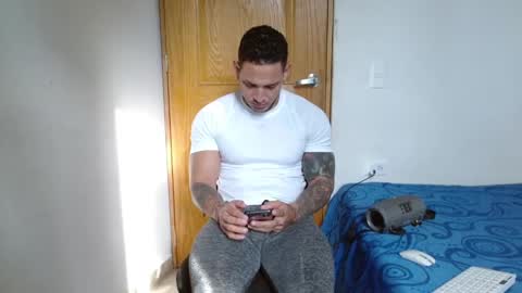 benjamin_isaac online show from 01.04.25