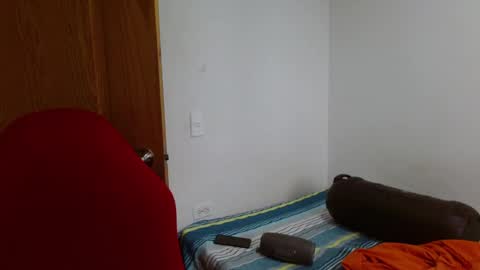 benjamin_isaac online show from 10.31.25