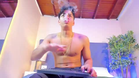 BENJAMIN online show from 02.12.25