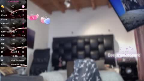 Snapshot of benjamincooperk1 chatting on 10.01.25 benjamincooperk online show from 10.01.25