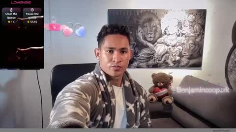 Snapshot of benjamincooperk1 chatting on 10.25.25 benjamincooperk online show from 10.25.25