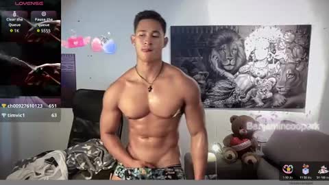 Snapshot of benjamincooperk1 chatting on 10.27.25 benjamincooperk online show from 10.27.25