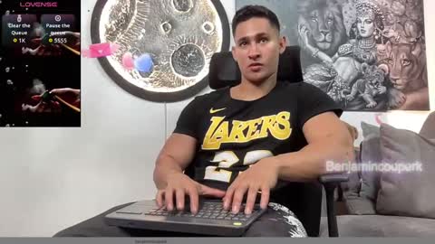 Snapshot of benjamincooperk1 chatting on 11.11.25 benjamincooperk online show from 11.11.25