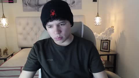BENJAMIN online show from 01.12.25
