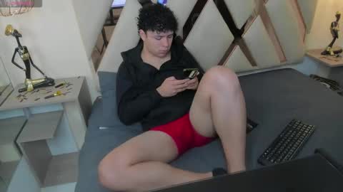 Snapshot of benjamintwink1 chatting on 10.24.25 BENJAMIN online show from 10.24.25