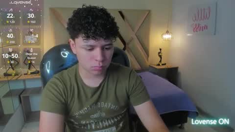 Snapshot of benjamintwink1 chatting on 11.11.25 BENJAMIN online show from 11.11.25