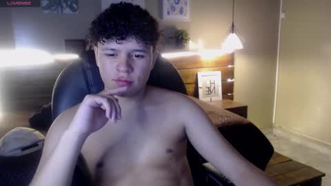 Snapshot of benjamintwink1 chatting on 11.15.25 BENJAMIN online show from 11.15.25