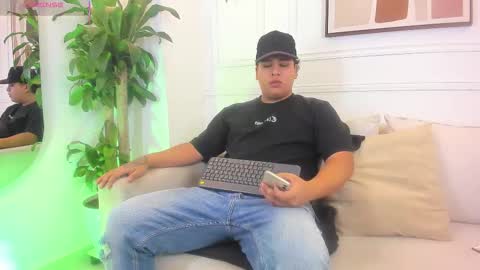 bennett_alejoo online show from 09.25.25