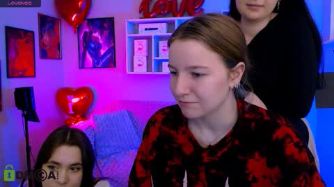 Snapshot of benny_duglas chatting on 02.14.26 Benny online show from 02.14.26