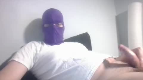 Snapshot of bennybueno chatting on 02.25.26 bennybueno online show from 02.25.26