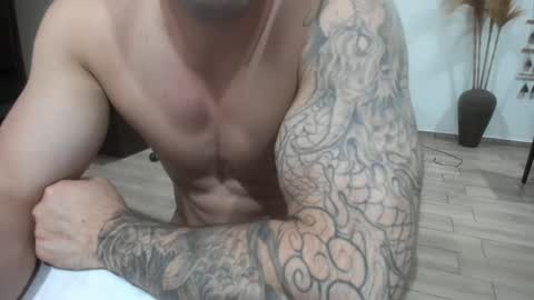 Snapshot of benthebodybuilder chatting on 12.02.24 Ben Braxton online show from 12.02.24