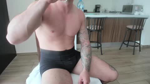 Snapshot of benthebodybuilder chatting on 12.09.24 Ben Braxton online show from 12.09.24