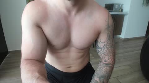Snapshot of benthebodybuilder chatting on 12.15.24 Ben Braxton online show from 12.15.24