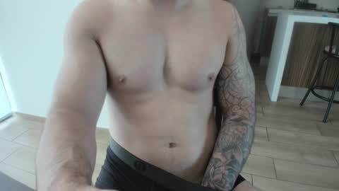 Snapshot of benthebodybuilder chatting on 01.04.25 Ben Braxton online show from 01.04.25