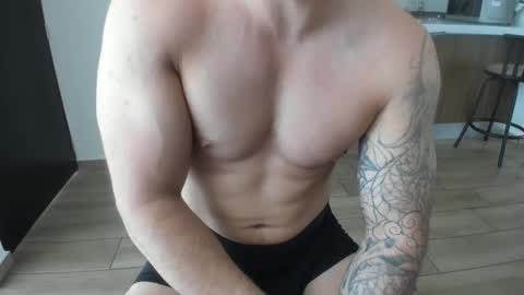 Snapshot of benthebodybuilder chatting on 01.08.25 Ben Braxton online show from 01.08.25