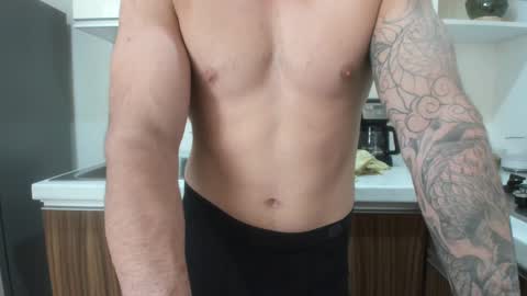 Snapshot of benthebodybuilder chatting on 01.09.25 Ben Braxton online show from 01.09.25