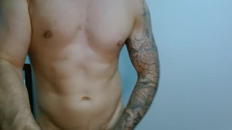 Snapshot of benthebodybuilder chatting on 02.05.25 Ben Braxton online show from 02.05.25