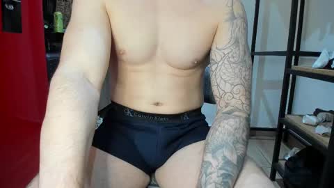 Snapshot of benthebodybuilder chatting on 09.21.25 Ben Braxton online show from 09.21.25