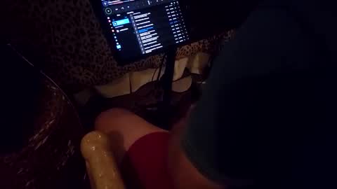 Snapshot of bentpilot chatting on 09.18.25 bentpilot online show from 09.18.25