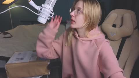 Alice online show from 01.05.25